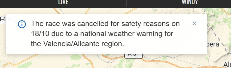 A white Event Notice card at the top left of the Alicante900 2026 map, with an info icon, a close cross and the text: The race was cancelled for safety reasons on 18/10 due to a national weather warning for the Valencia/Alicante region.